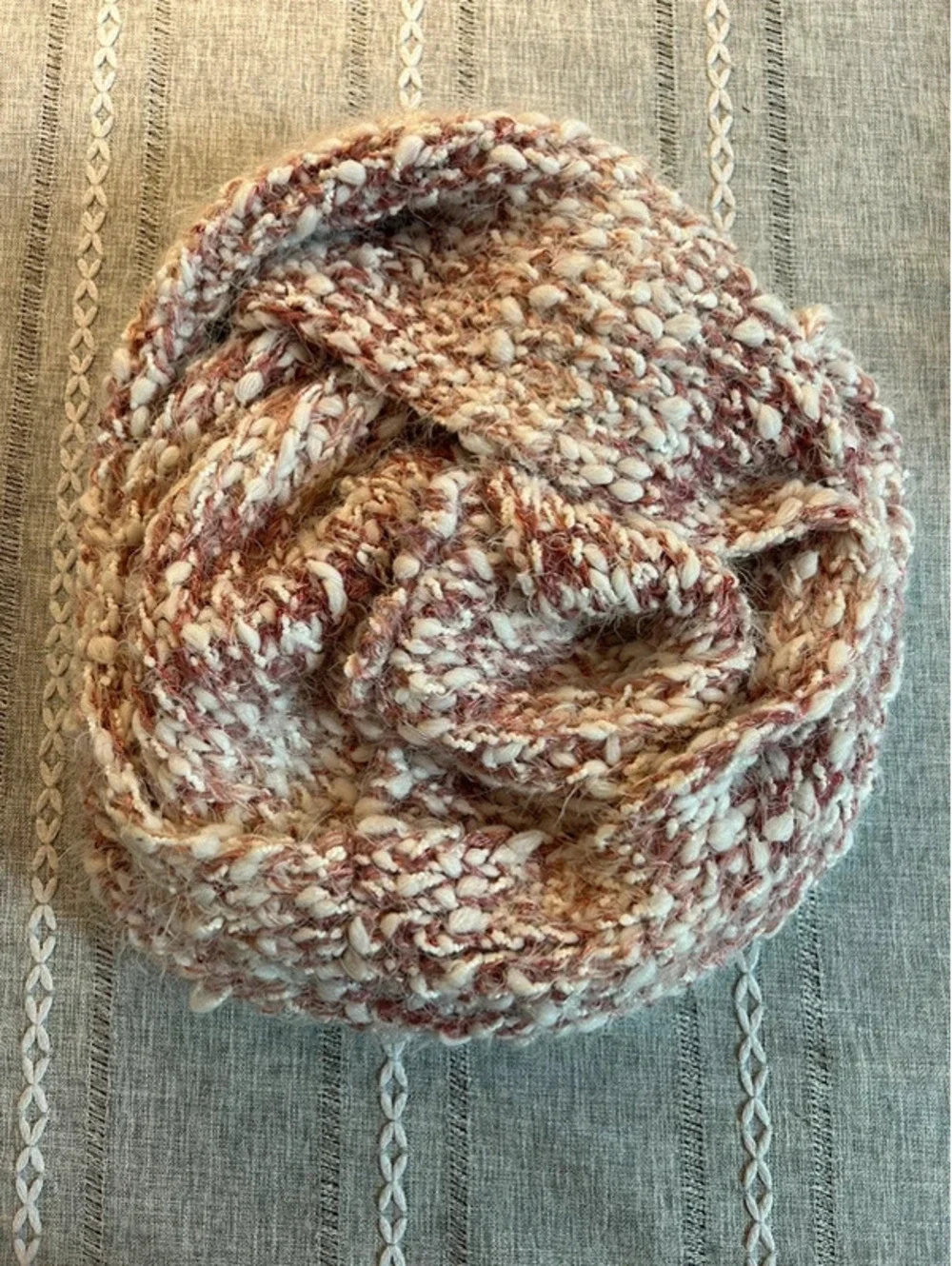 Large infinity scarf